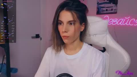 Snapshot of _ni_kiss chatting on 09-21-25, 08:43 Nika online show from 09-21-25, 08:43