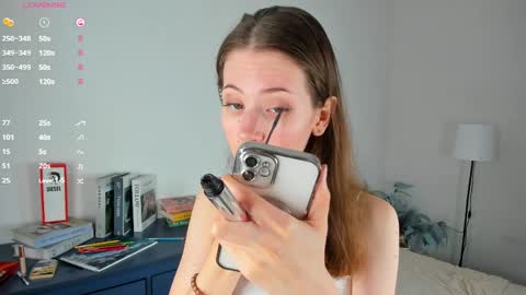 Ashley online show from 04-08-26, 01:11