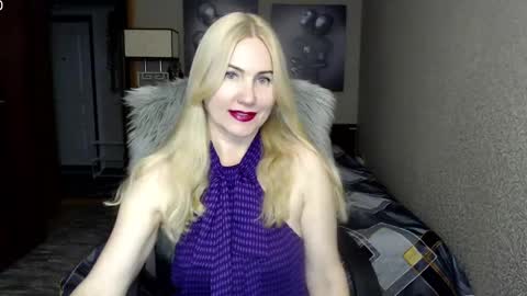 Snapshot of _night_fantasy_ chatting on 12-06-24, 04:17 Donella online show from 12-06-24, 04:17
