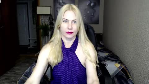 Snapshot of _night_fantasy_ chatting on 01-28-25, 08:26 Donella online show from 01-28-25, 08:26