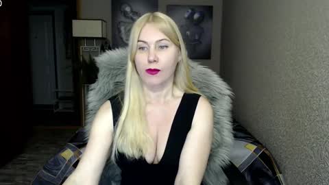 Snapshot of _night_fantasy_ chatting on 03-07-25, 04:33 Donella online show from 03-07-25, 04:33