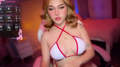 Lily online show from 12-22-25, 02:58