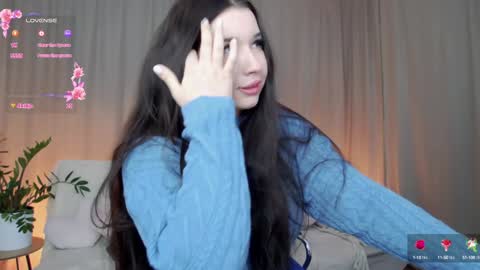 Snapshot of _noell_ chatting on 01-19-25, 02:17 Vivian online show from 01-19-25, 02:17