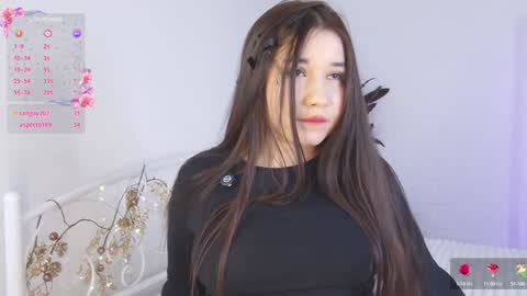 Snapshot of _noell_ chatting on 01-25-25, 02:36 Vivian online show from 01-25-25, 02:36