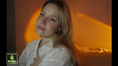 R online show from 11-14-25, 01:43