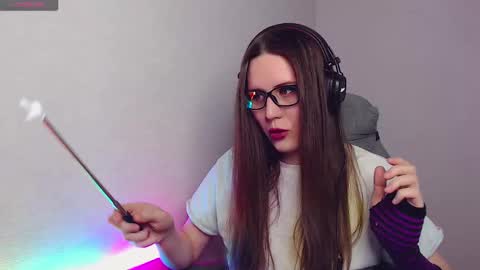 Tracy online show from 11-21-25, 11:09