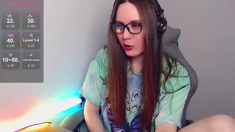 Tracy online show from 11-25-25, 03:12