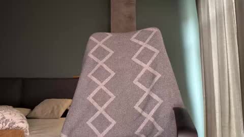 Mikayla online show from 10-18-25, 09:32