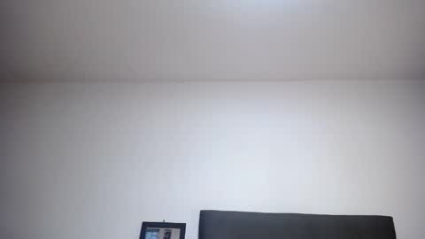 Paris online show from 03-13-26, 08:15