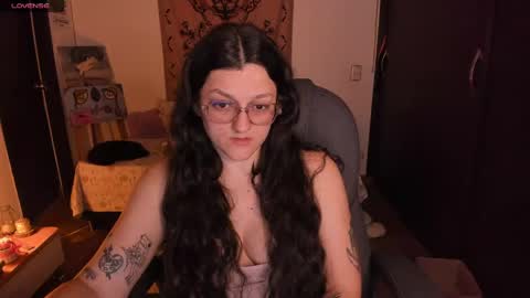 violeta ig  online show from 06-04-26, 03:01