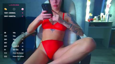 Ilona online show from 11-30-25, 09:57