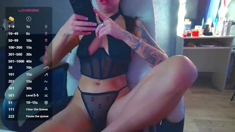 Ilona online show from 12-04-25, 08:23