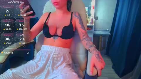 Ilona online show from 04-12-26, 02:33