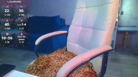 Ilona online show from 05-12-26, 10:12