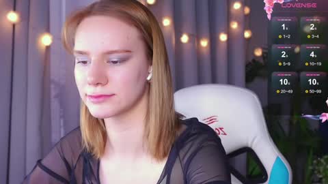 Snapshot of _ramona__ chatting on 12-27-24, 09:28 im Amy online show from 12-27-24, 09:28