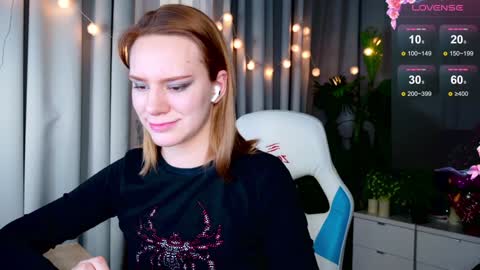 Snapshot of _ramona__ chatting on 12-30-24, 09:27 im Amy online show from 12-30-24, 09:27