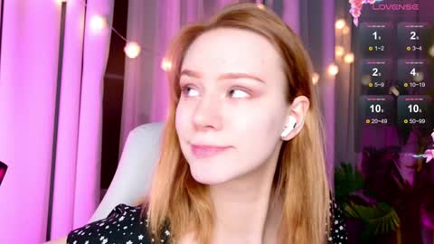 Snapshot of _ramona__ chatting on 01-09-25, 05:44 im Amy online show from 01-09-25, 05:44