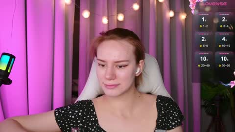 Snapshot of _ramona__ chatting on 01-11-25, 05:41 im Amy online show from 01-11-25, 05:41