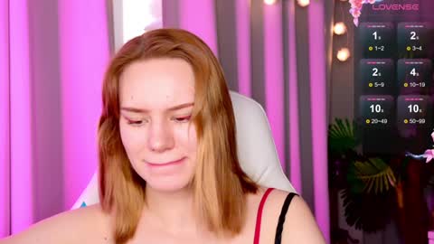 Snapshot of _ramona__ chatting on 01-13-25, 09:30 im Amy online show from 01-13-25, 09:30