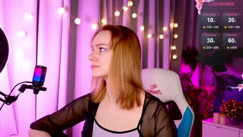 Snapshot of _ramona__ chatting on 01-14-25, 05:40 im Amy online show from 01-14-25, 05:40