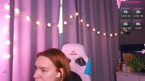 Snapshot of _ramona__ chatting on 02-01-25, 09:21 im Amy online show from 02-01-25, 09:21