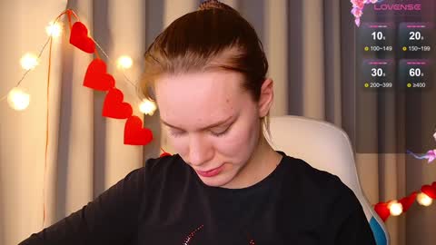 Snapshot of _ramona__ chatting on 02-07-25, 09:37 im Amy online show from 02-07-25, 09:37