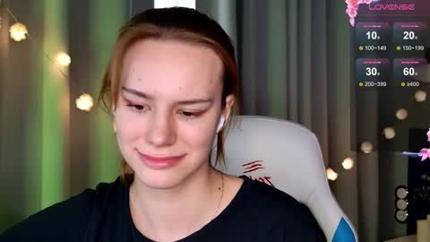Snapshot of _ramona__ chatting on 02-21-25, 12:39 im Amy online show from 02-21-25, 12:39