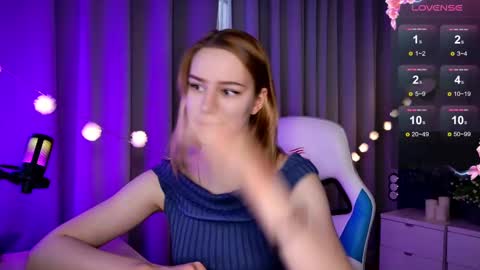 Snapshot of _ramona__ chatting on 03-02-25, 05:44 im Amy online show from 03-02-25, 05:44