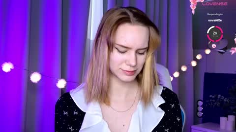 Snapshot of _ramona__ chatting on 03-03-25, 06:15 im Amy online show from 03-03-25, 06:15