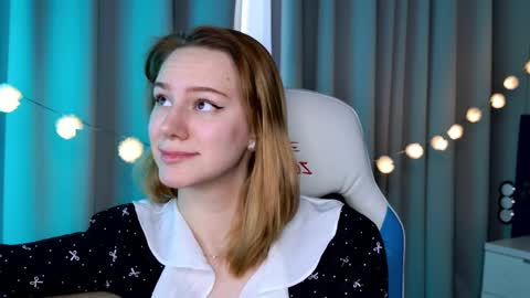 Snapshot of _ramona__ chatting on 03-03-25, 12:48 im Amy online show from 03-03-25, 12:48