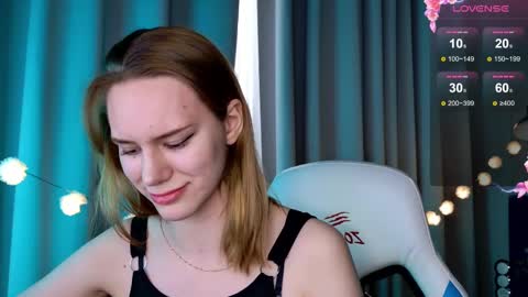 Snapshot of _ramona__ chatting on 03-04-25, 12:44 im Amy online show from 03-04-25, 12:44