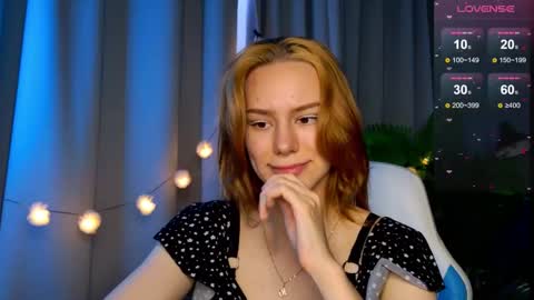 Snapshot of _ramona__ chatting on 09-11-25, 06:24 im Amy online show from 09-11-25, 06:24