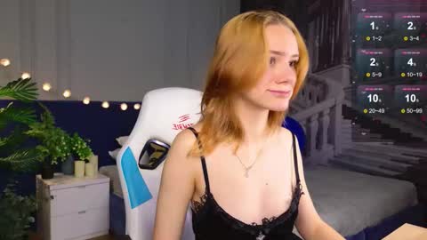 Snapshot of _ramona__ chatting on 09-26-25, 06:06 im Amy online show from 09-26-25, 06:06