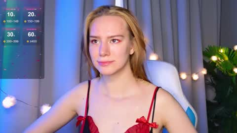 Snapshot of _ramona__ chatting on 10-02-25, 05:58 im Amy online show from 10-02-25, 05:58