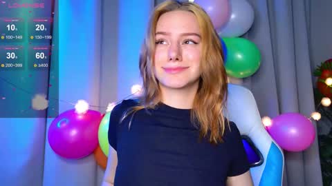 Snapshot of _ramona__ chatting on 10-11-25, 06:45 im Amy online show from 10-11-25, 06:45