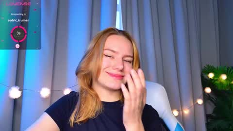 Snapshot of _ramona__ chatting on 10-17-25, 06:16 im Amy online show from 10-17-25, 06:16