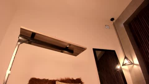 rebecca online show from 03-09-25, 04:44