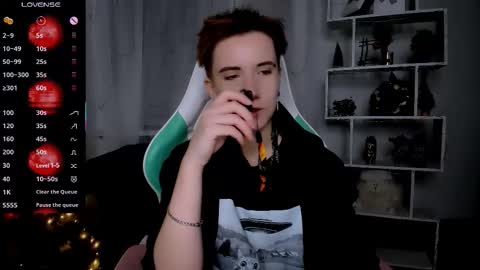 Rein online show from 12-22-25, 04:37