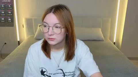 Snapshot of _reverse_gang_ chatting on 06-19-26, 03:11 LISSAPVT IS OPEN online show from 06-19-26, 03:11