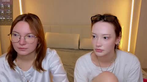 Snapshot of _reverse_gang_ chatting on 06-22-26, 04:31 LISSAPVT IS OPEN online show from 06-22-26, 04:31