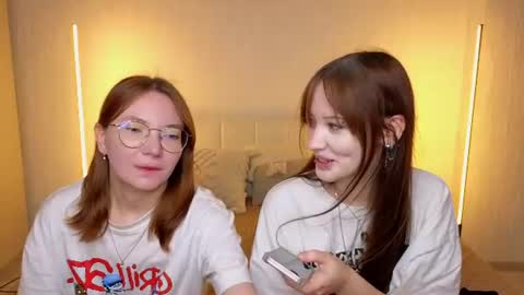 Snapshot of _reverse_gang_ chatting on 06-24-26, 02:43 LISSAPVT IS OPEN online show from 06-24-26, 02:43