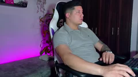 Roberto online show from 12-22-25, 05:48