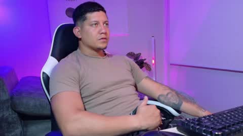 Roberto online show from 04-18-26, 05:55