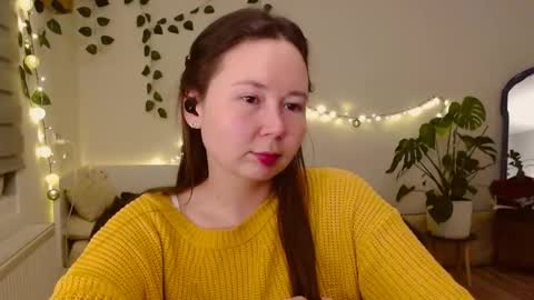 Snapshot of _rosie_cheeks_ chatting on 10-14-25, 05:58 See you online show from 10-14-25, 05:58