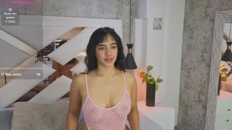 Snapshot of _saara_evans_ chatting on 10-14-25, 07:47 Sara online show from 10-14-25, 07:47