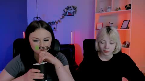 sabrina  online show from 04-13-26, 08:31