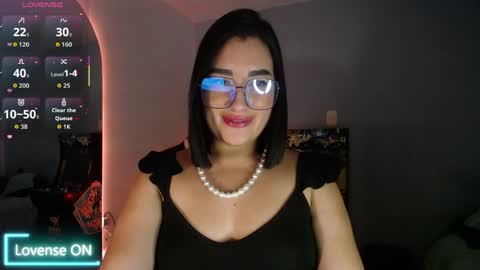 Snapshot of _santalove_ chatting on 05-09-26, 09:31 SantaLove online show from 05-09-26, 09:31