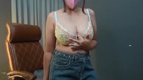 Savreen online show from 07-18-26, 07:34
