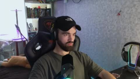 Ask me online show from 09-18-25, 10:17