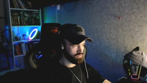 Ask me online show from 04-01-26, 12:11